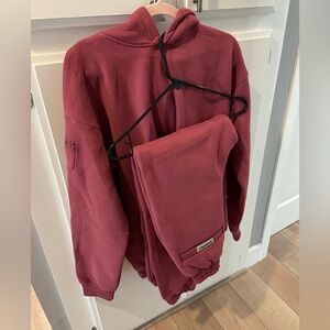 COMFRT Travel Essentials Sweater (Size M) & Sweatpants (Size S)